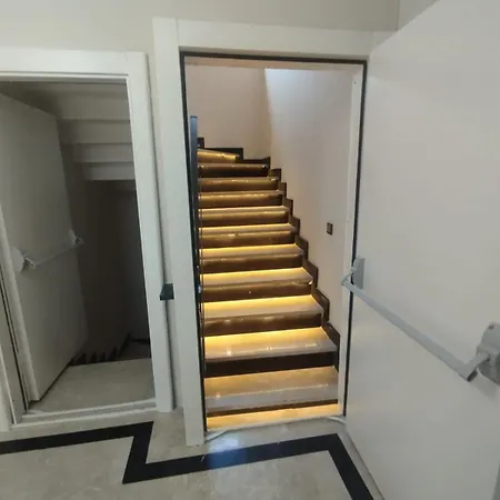 Grand فيلة بيليك